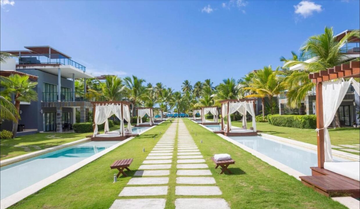 PHOTO-2024-10-03-09-06-56