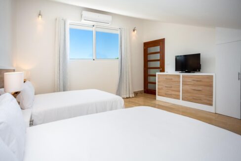 PHOTO-2024-10-03-09-06-58